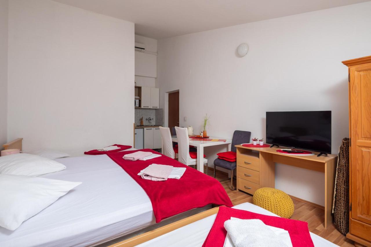 Beach Apartments Borovina Stanici 外观 照片